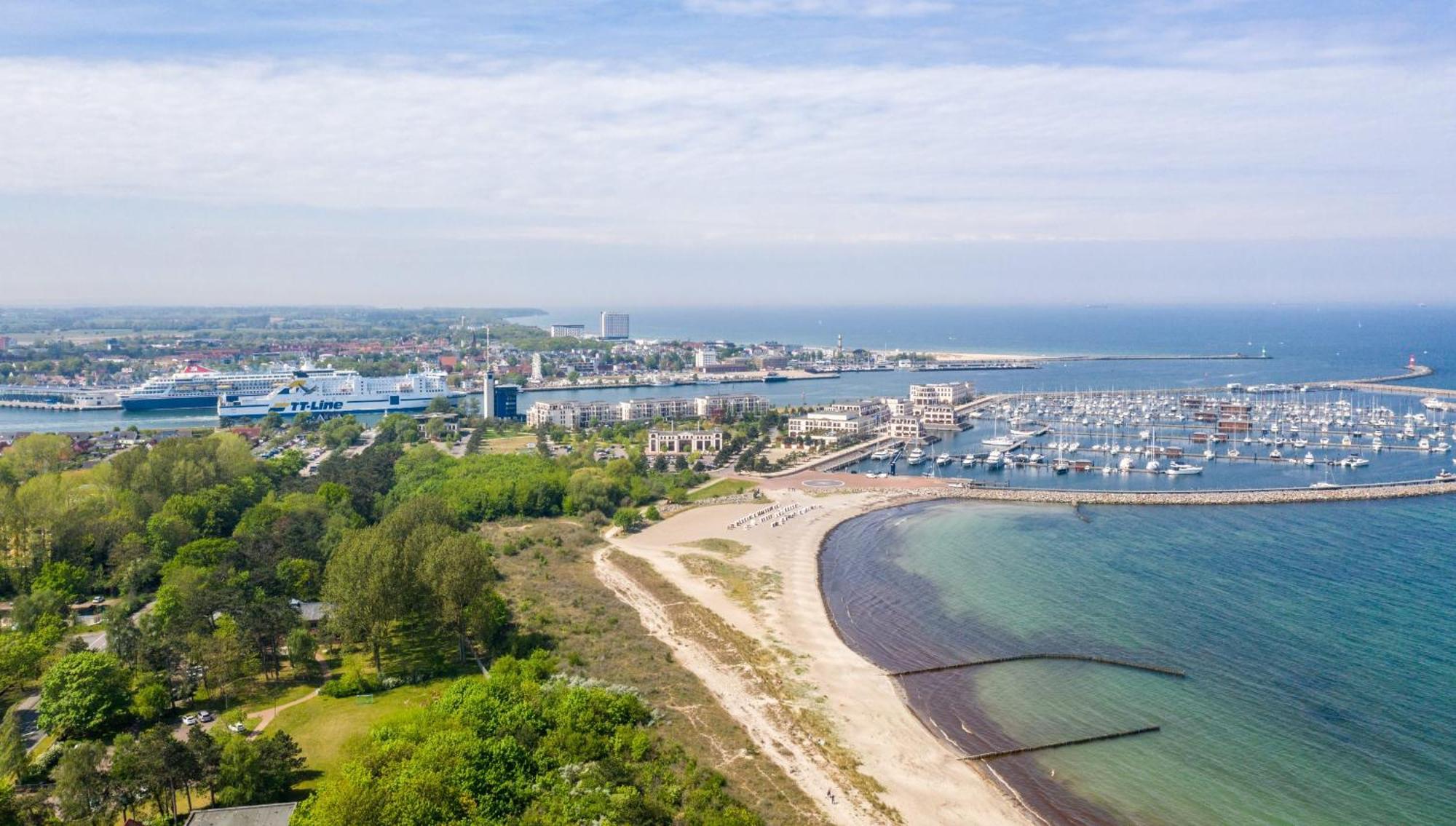 Villa Schmidt - Strandhaus Direkt Am Meer Mit Sauna, Sport Und Duenengarten II Rostock Exteriör bild