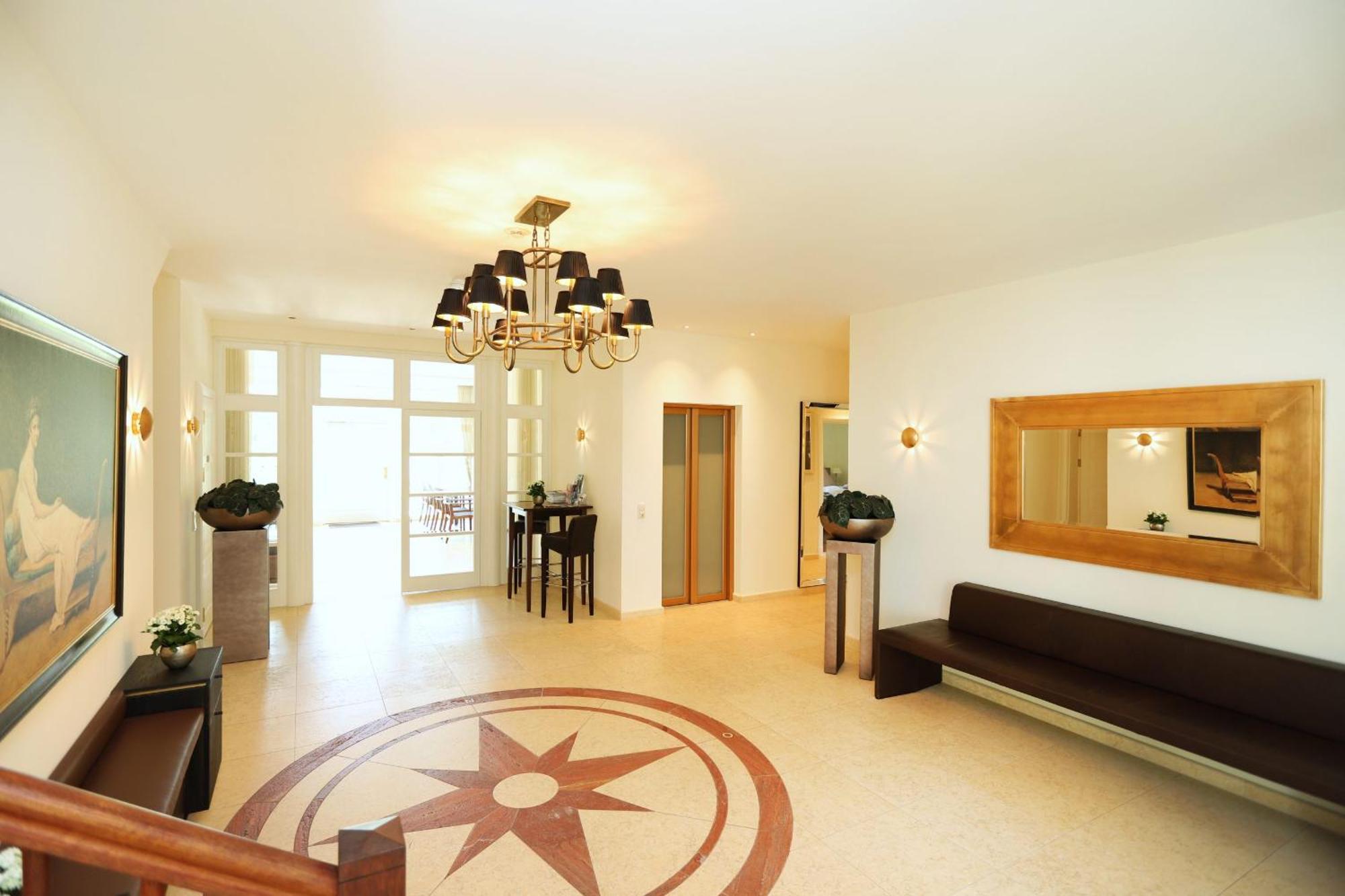 Villa Schmidt - Strandhaus Direkt Am Meer Mit Sauna, Sport Und Duenengarten II Rostock Exteriör bild